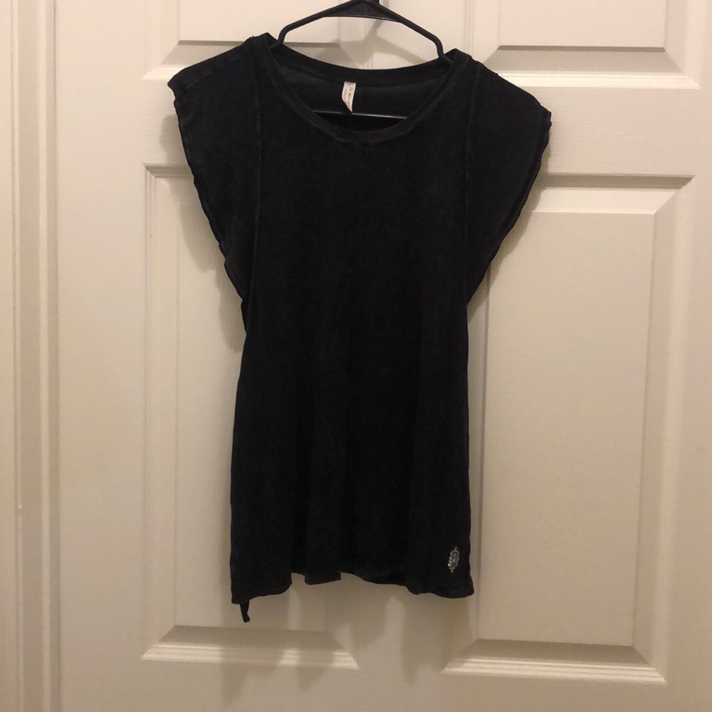 Black blouse , open sides